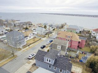 85 Oaklawn St, New Bedford, MA 02744