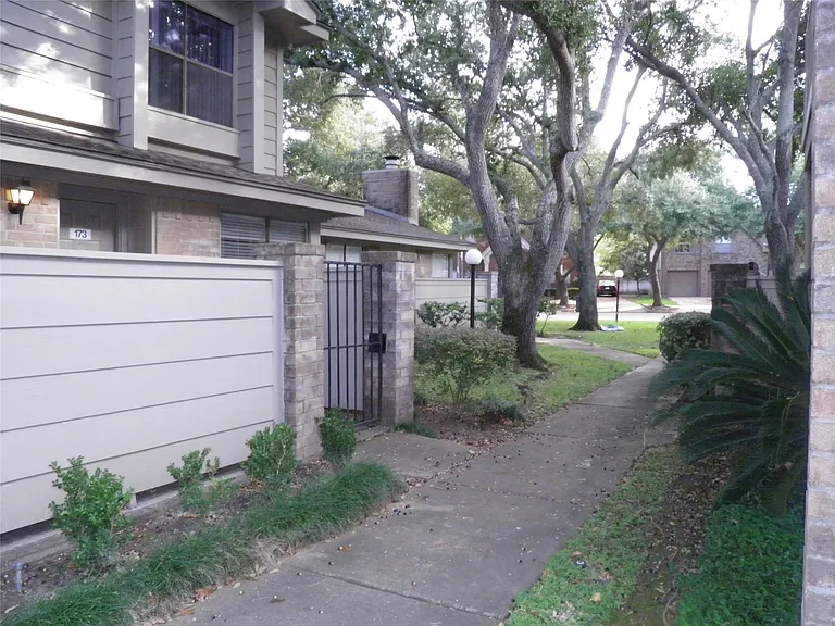 2711 Grants Lake Blvd #173-Q — Photo 16