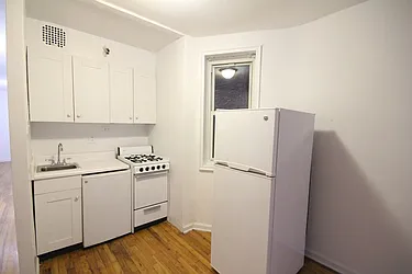 Rented by Dynamik Realty