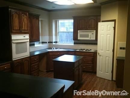4th image of 6004 Garwood Cir