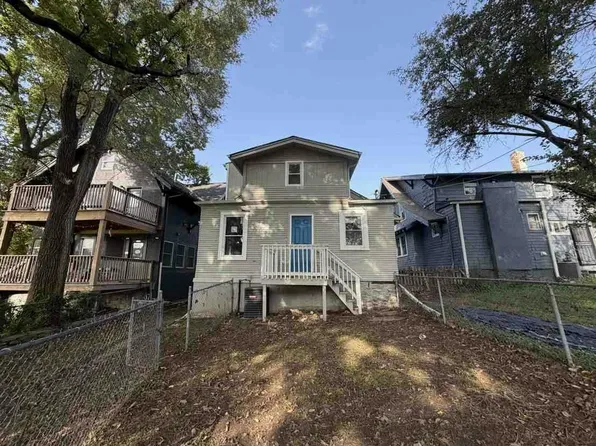4239 Chestnut Ave, Kansas City, MO 64130