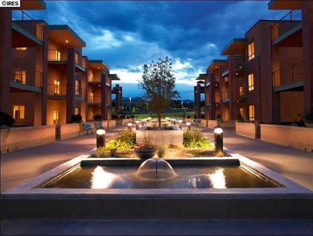 Courtyard night lighting