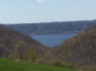 Hobbs Hollow Rd, Ferryville, WI 54628