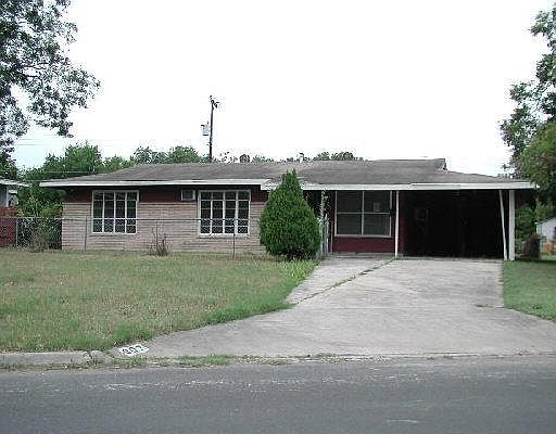 1st image of 907 UPLAND DR