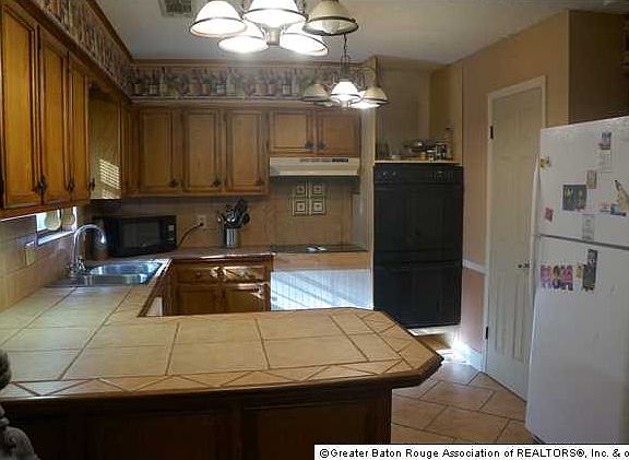 4th image of 757 Darren Dr