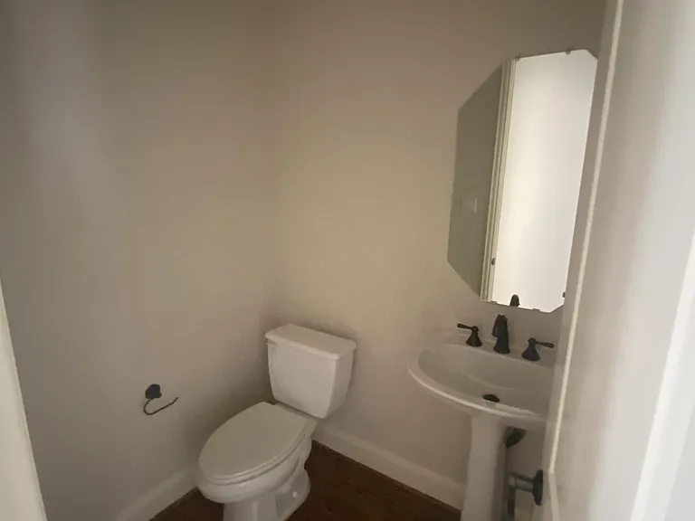 6353 Richmond Ave — Photo 8
