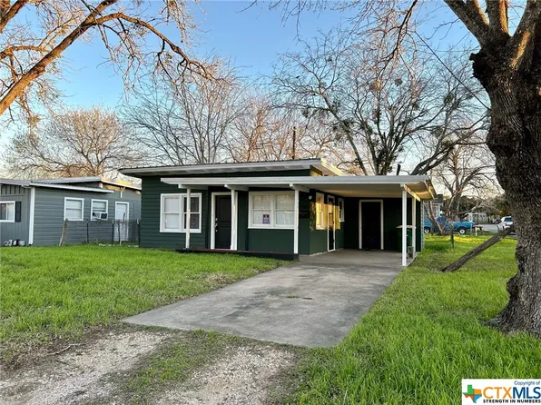 1501 E Rosebud Ave, Victoria, TX 77901