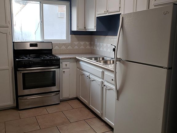 5th image of 2021 S Bedford St APT 6