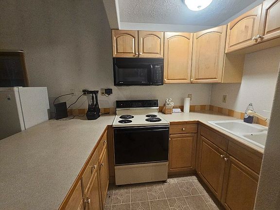 2nd image of 3447 Kaltag Dr
