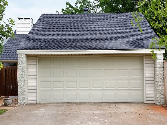 2 Car w/ extra Storage