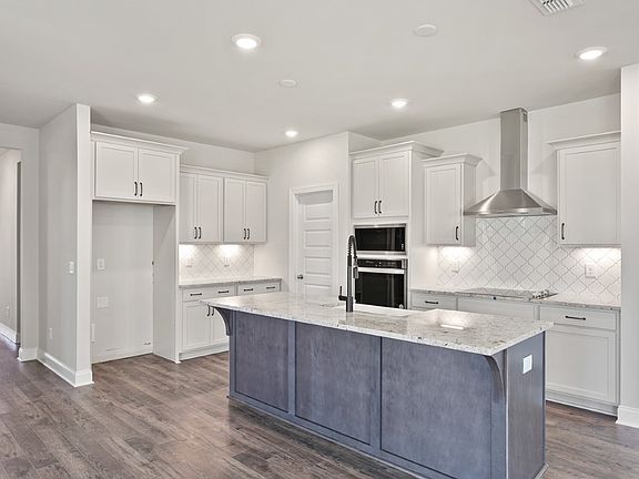 6th image of this home