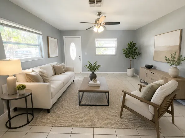 1551 Swordbill Dr, Holiday, FL 34690
