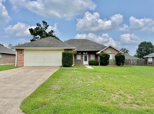 160 Sandalwood St, Lufkin, TX 75904