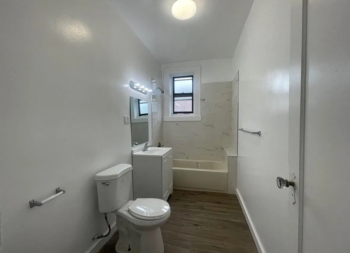 2 bed, 700 sqft, $1,500 — Photo 4