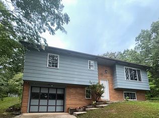211 Montcrest Dr, Harriman, TN 37748