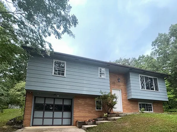 211 Montcrest Dr, Harriman, TN 37748