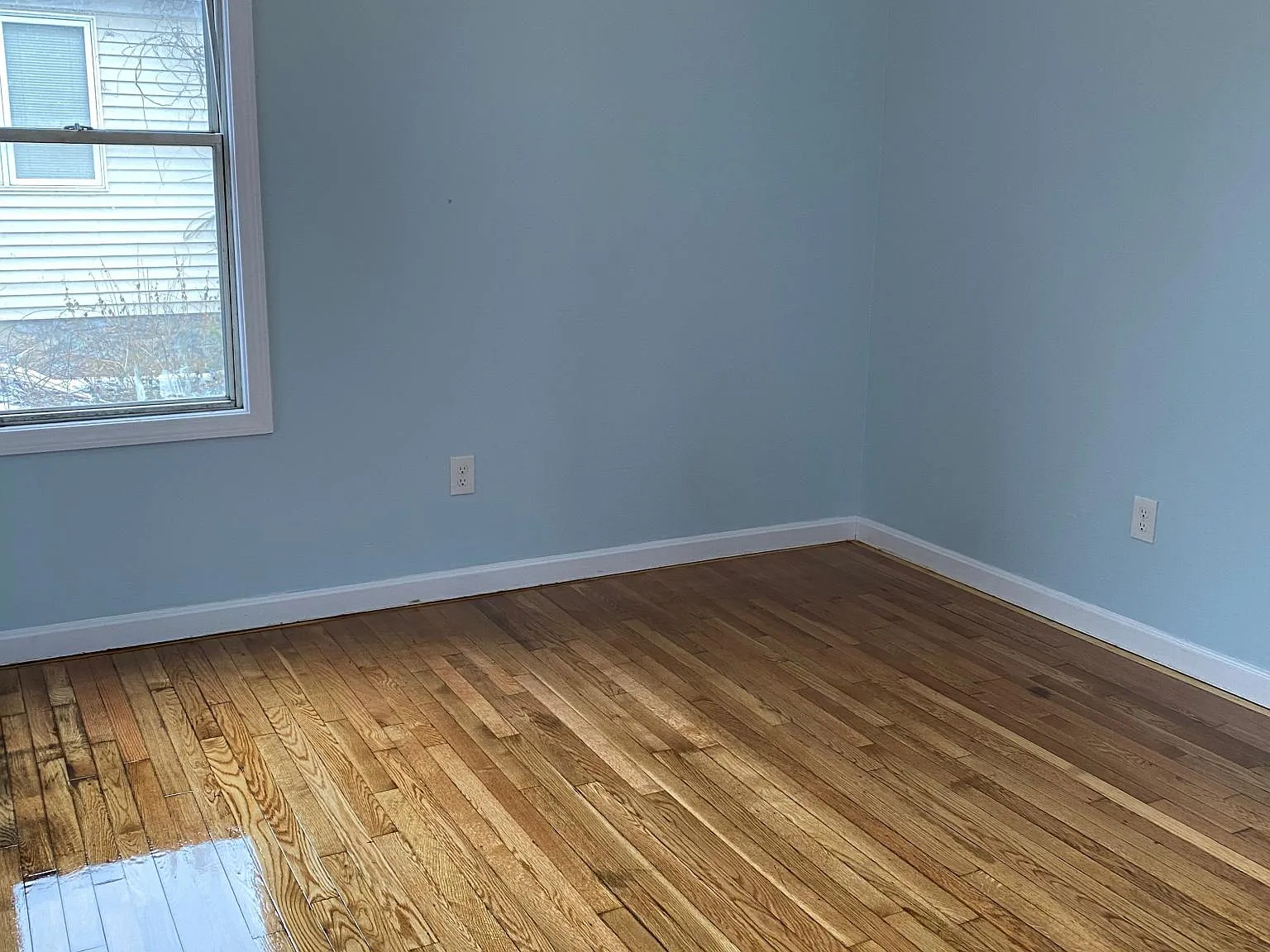 61 Forest St — Photo 4