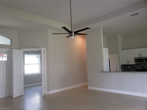 4th image of 2539 SW 5th Ave
