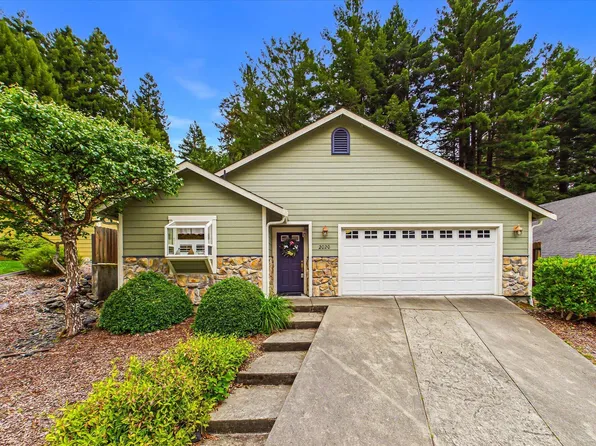 2020 Foxwood Dr, Eureka, CA 95503