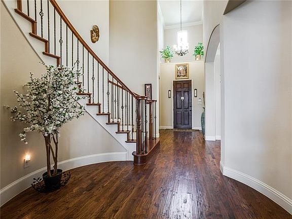 4th image of 630 Harvest Hill Dr