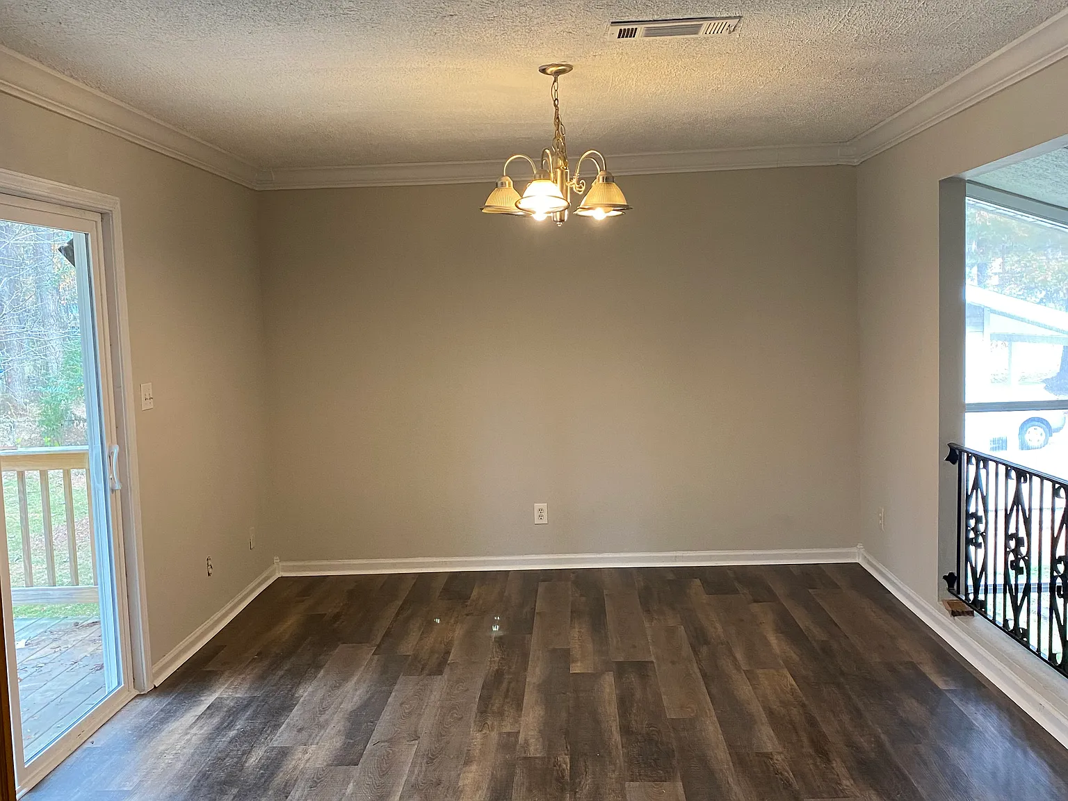 4 bed, 1924 sqft, $2,000 — Photo 4