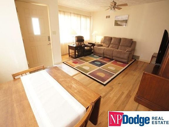 2nd image of 1025 Parkway Dr