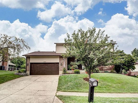2nd image of 1363 Robinhood Dr