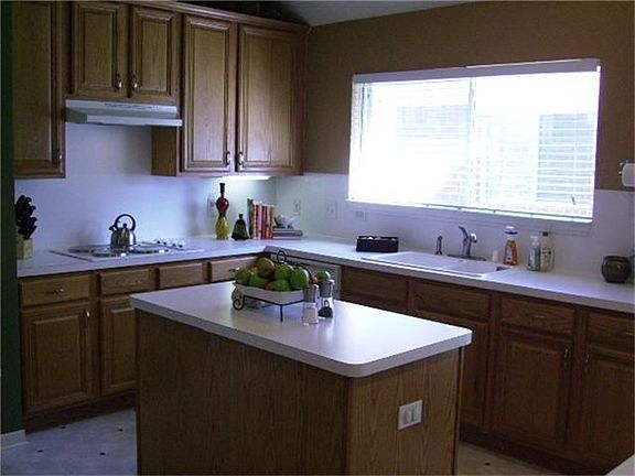 3rd image of 3301 Windcrest Ct