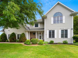 2756 Durham Rd, Green Bay, WI 54311