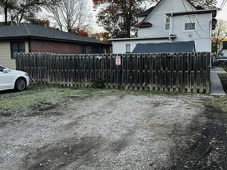 1135 Sumner St #3 — Photo 14