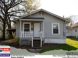 708 10th St, Osawatomie, KS 66064