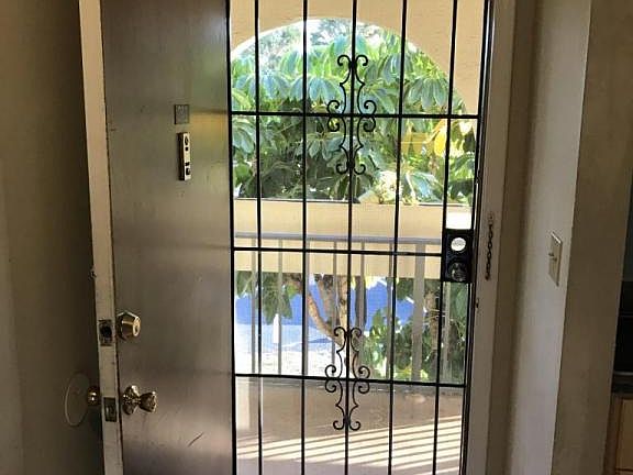 3rd image of 6028 Forest Hill Blvd APT 202