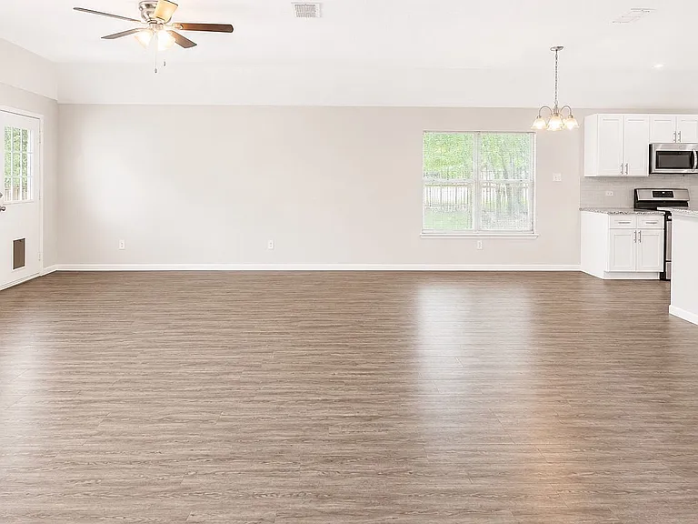 1745 Duck Cove Dr — Photo 7