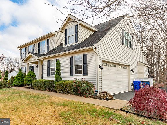 4th image of 1 Lynchester Dr
