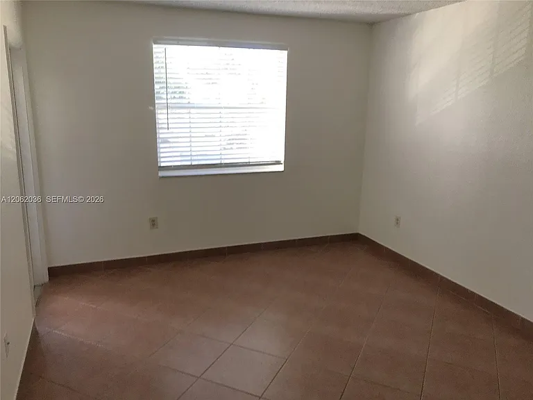 2890 N Oakland Forest Dr #206 — Photo 16