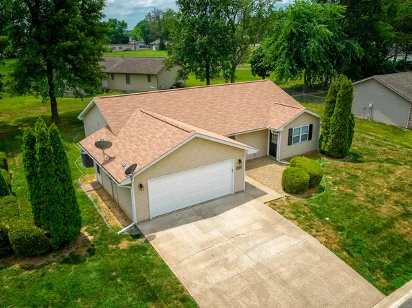 1509 Brittany Ln, Marion, IL 62959