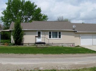202 E Van Buren St, Mount Ayr, IA 50854