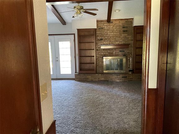 2nd image of 4905 Jeffery Dr