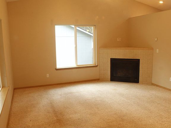 3rd image of 21624 N Clear Lake Blvd SE