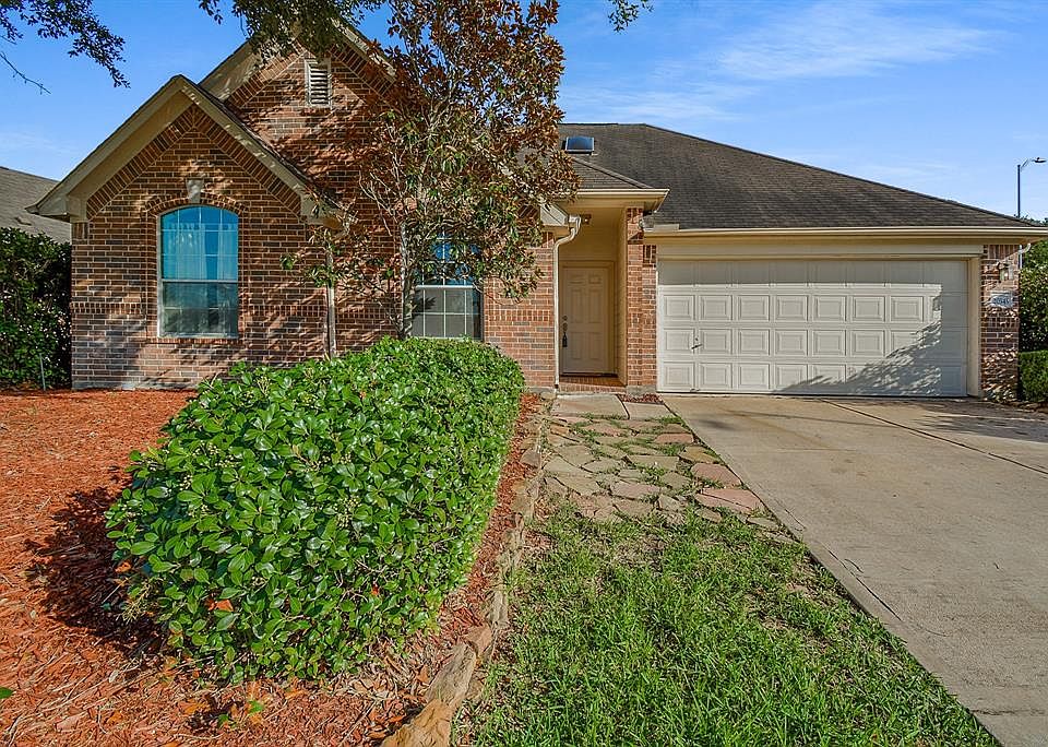 1st image of 20343 Sabal Palms Dr
