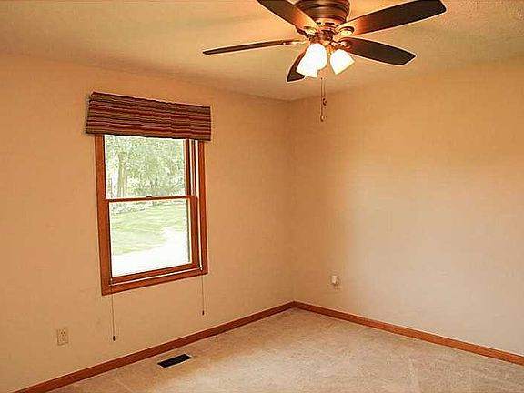 4th image of 206 Shadowood Dr