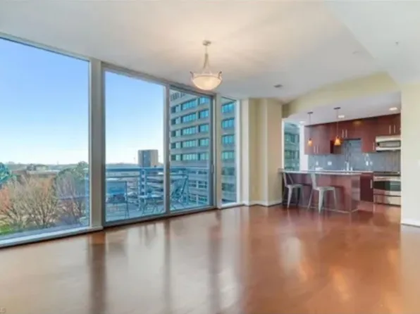 201 N Elm St, Greensboro, NC