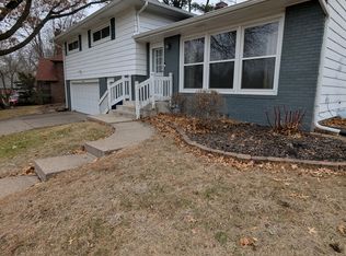 2506 E Pleasant St, Davenport, IA 52803