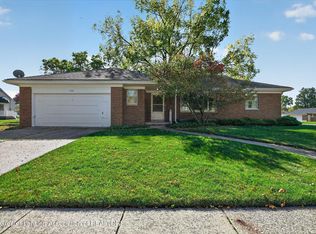 1735 Abington Pl, Lansing, MI 48910