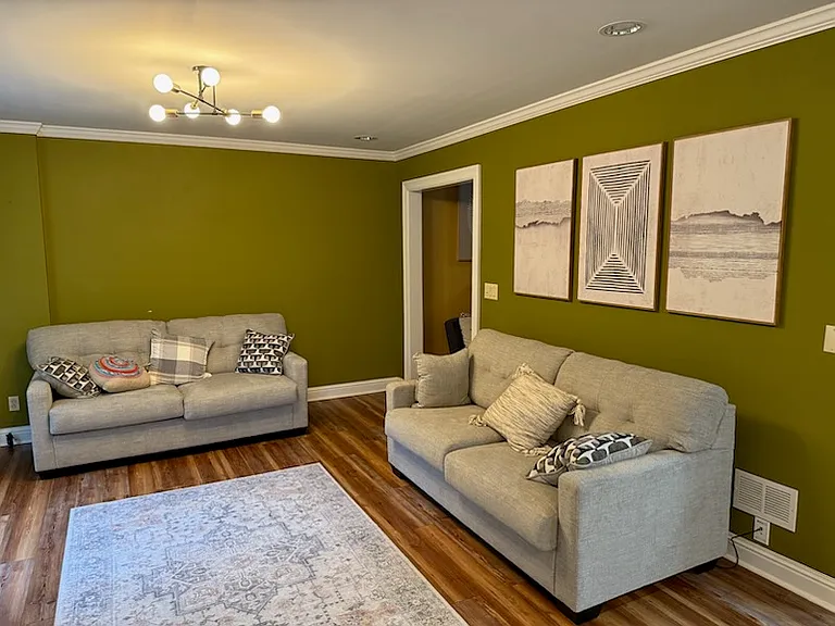 111 Riverview Dr #2 — Photo 6