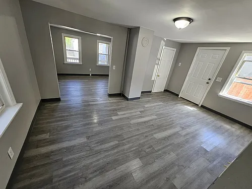 12 Van Buren St #A Photo 1