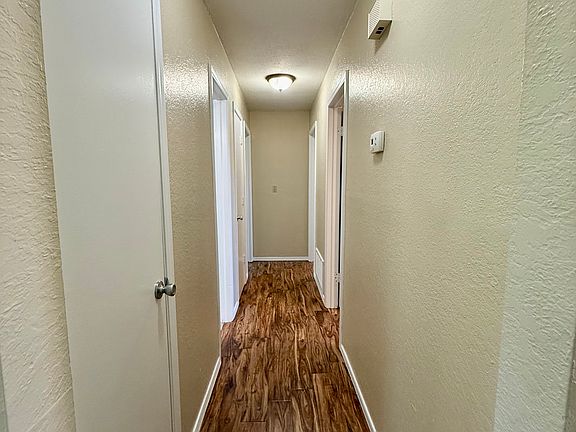 5th image of 1301 W Waco St