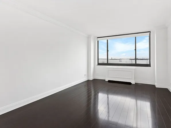 377 Rector Pl APT 16A, New York, NY 10280