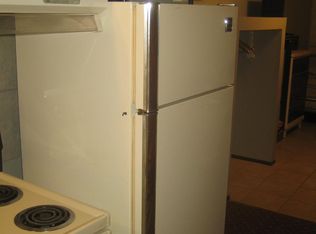 8821 180th St NW, Edmonton, AB T5T2T2