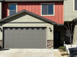 1045 Elm Ave, Dickinson, ND 58601